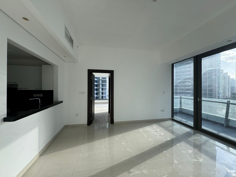 Ready to move | Spacious | Marina View-1